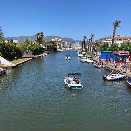 Charmante Maison Coeur De Ville 650M Plage Empuriabrava Bagian luar foto