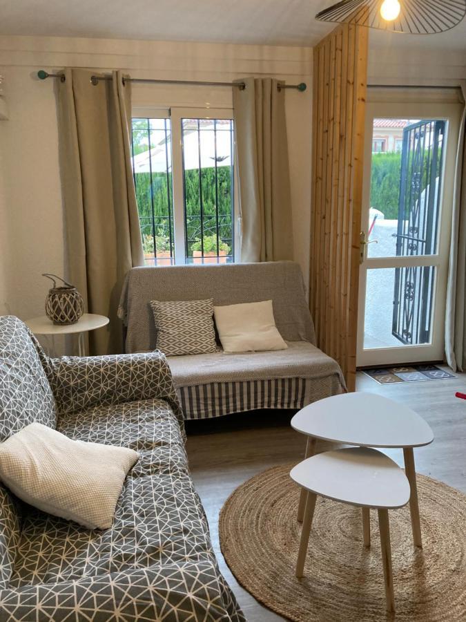 Charmante Maison Coeur De Ville 650M Plage Empuriabrava Bagian luar foto